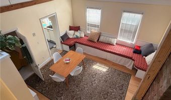 25 Marsh St, Newport, RI 02840
