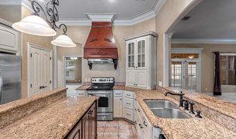 2114 Waymon St, Shreveport, LA 71118