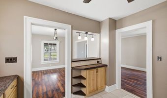 242 E Walnut St, Ashland, OH 44805