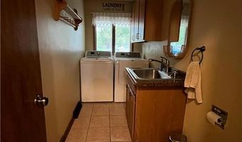96 E Park St, Cottonwood, MN 56229
