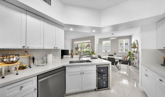 3255 NE 184th St 12112, Aventura, FL 33160