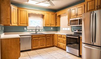 503 Carolina St, Aberdeen, NC 28315