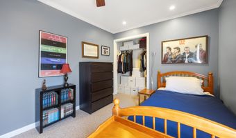 75 Orleton Ct, Cheshire, CT 06410