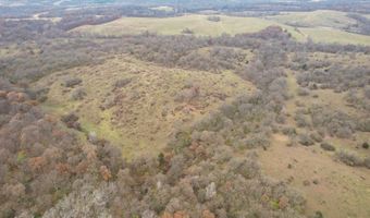 576 Th Ave, Albia, IA 52531