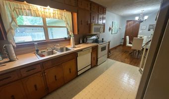 1104 W Center St, Beebe, AR 72012
