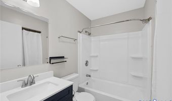 196 Manquin Dr, Aylett, VA 23009