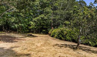 126 Chester Rd, Raymond, NH 03077