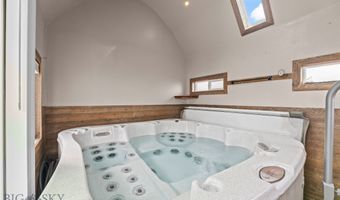 72 W Magnolia Dr, Belgrade, MT 59714