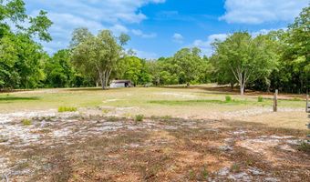 1889 15th St, Bell, FL 32619