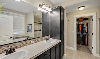 18850 TANOAK Way, Oregon City, OR 97045
