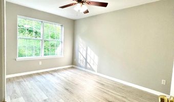 27 Oyster Bay G, Absecon, NJ 08201