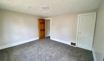 93 Jewett St, Akron, OH 44305