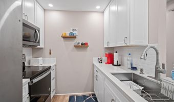 140 UWAPO Rd 23-205, Kihei, HI 96753
