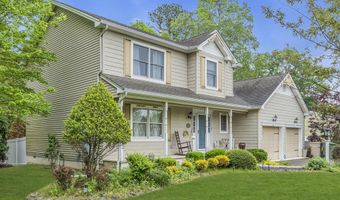 65 Pelican Dr, Bayville, NJ 08721