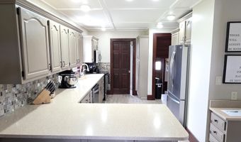 334 17th St, Ackley, IA 50601