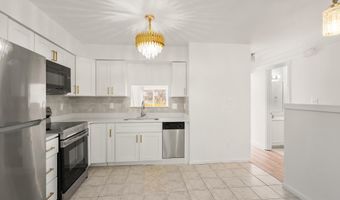 3733 ROXBURY Ln, Alexandria, VA 22309