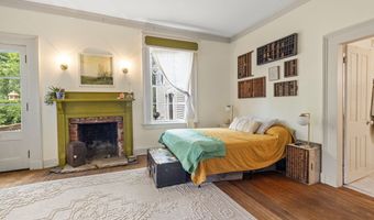 31 Canterbury Rd, Brooklyn, CT 06234