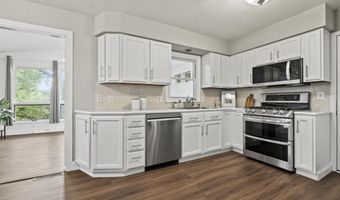 6040 Adacroft Dr SE, Ada, MI 49301