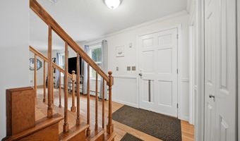 47 Beaver Ln, Bedford, NH 03110