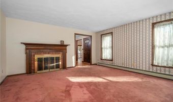 5 Lincoln Dr, North Smithfield, RI 02896