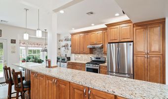 102 Sylvan Lake Blvd, Bayville, NJ 08721