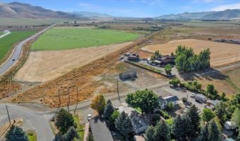 8 Punkin Center Rd, Bellevue, ID 83313