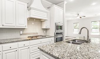 15565 Babblingbrook Dr, Baton Rouge, LA 70816