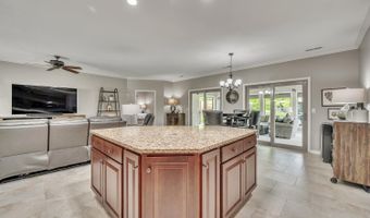 905 Emerald Pines Dr, Arnolds Park, IA 51331