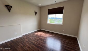 1226 Northpointe Bluff Dr, Anchorage, AK 99501
