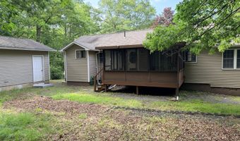 32 Shawnee Trl, Albrightsville, PA 18210