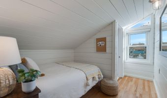 129 Santa Cruz Ave, Aptos, CA 95003