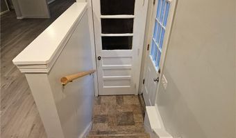 82 Wood St, Coventry, RI 02816