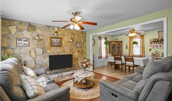 34 Aldrich Ave, Cranston, RI 02920