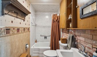 37 High St, Bradford, NH 03221
