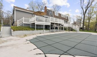 58 Lantern View Dr, Branford, CT 06405