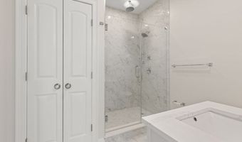 68 Orient Ave 3, Boston, MA 02128