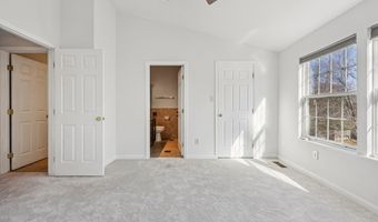 43494 POSTRAIL Sq, Ashburn, VA 20147