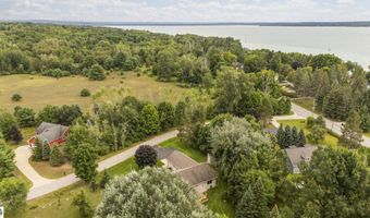 9550 Lakeside Dr, Alden, MI 49612