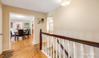 226 Wildflower Rd, Asheville, NC 28804