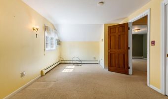 60 Boulder Dr, Auburn, ME 04210