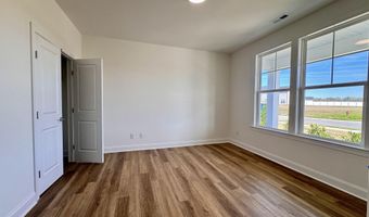 857 Fairway Rd, Ayden, NC 28513