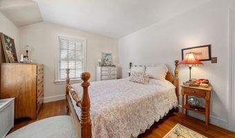 59 Payson St, Attleboro, MA 02703