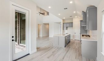 1028 Snowy Owl Dr, Alvarado, TX 76009