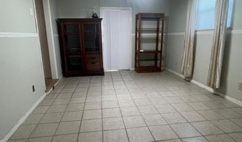 414 Pine Glen Dr, Albany, GA 31705