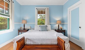 1896 KALANIANAOLE St, Hilo, HI 96720