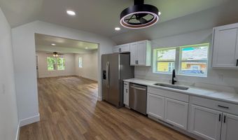 1121 3rd Ave E, Albia, IA 52531