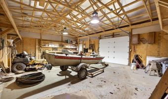 8923 E Sassafras Rd, Bloomfield, IN 47424