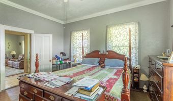 120 11th St, Apalachicola, FL 32320