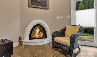 44 Pacifico Dr, Asheville, NC 28806