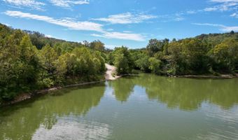 233 River Rd, Beattyville, KY 41311